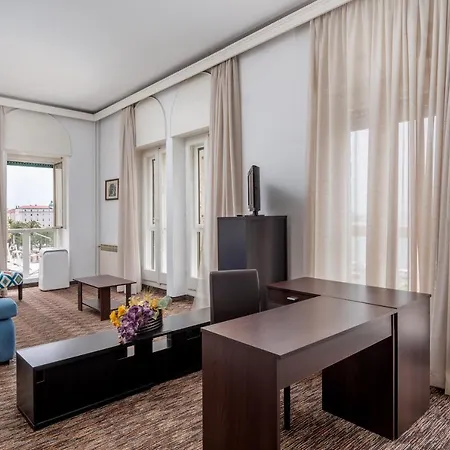 Bellevue 3* Split