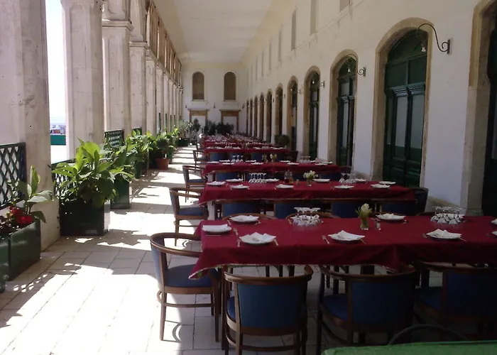 ホテル Bellevue 3*