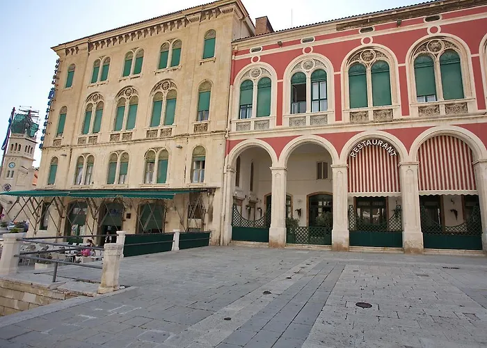 ホテル Bellevue 3*